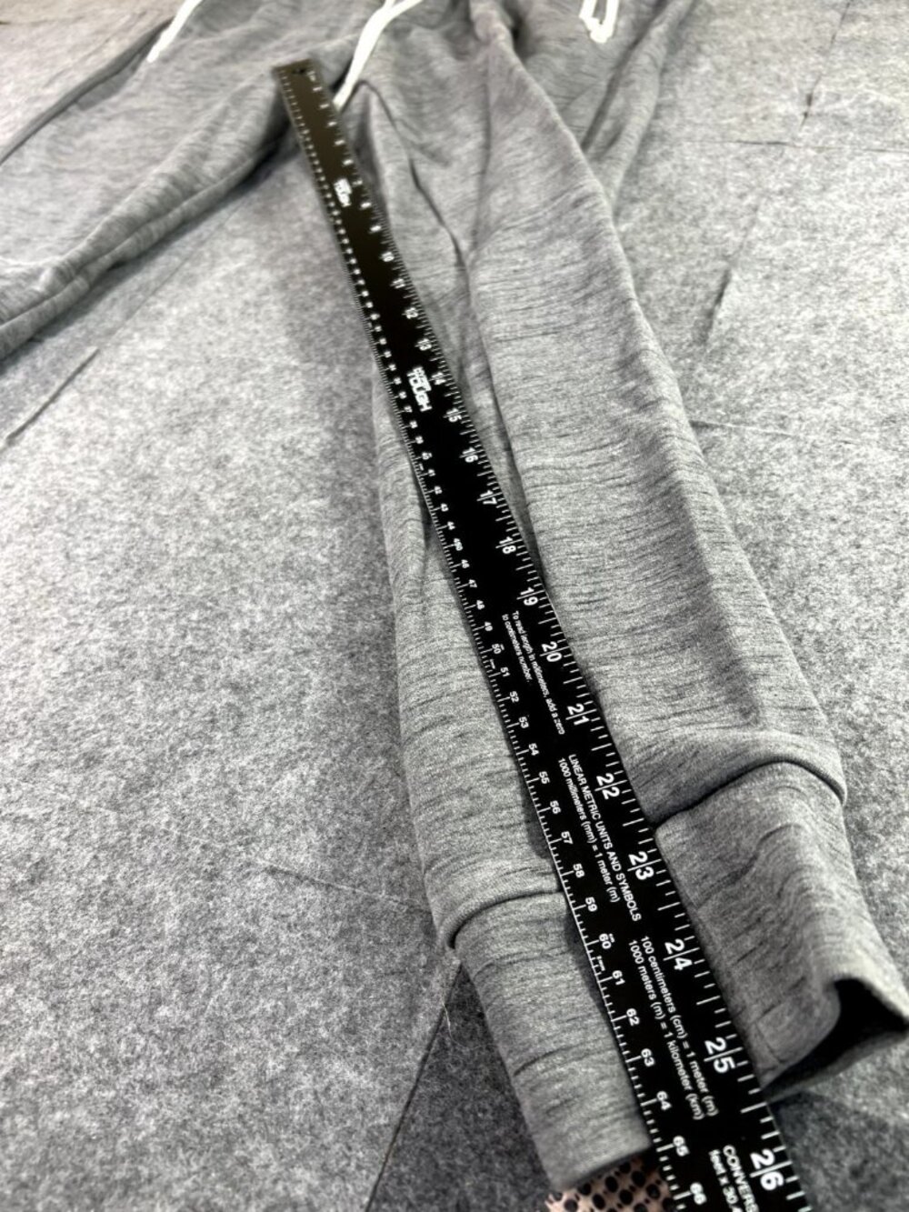 American Eagle Grey Joggers S - Picture 6 of 6